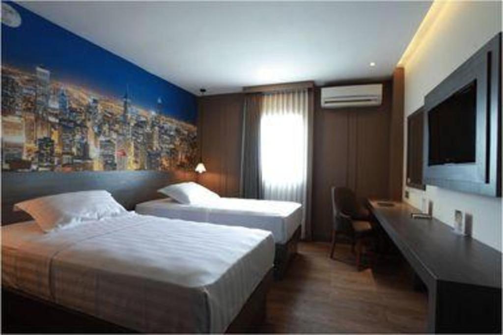 ฮอริสัน พลาซ่า เตกัล Hotel ภายนอก รูปภาพ