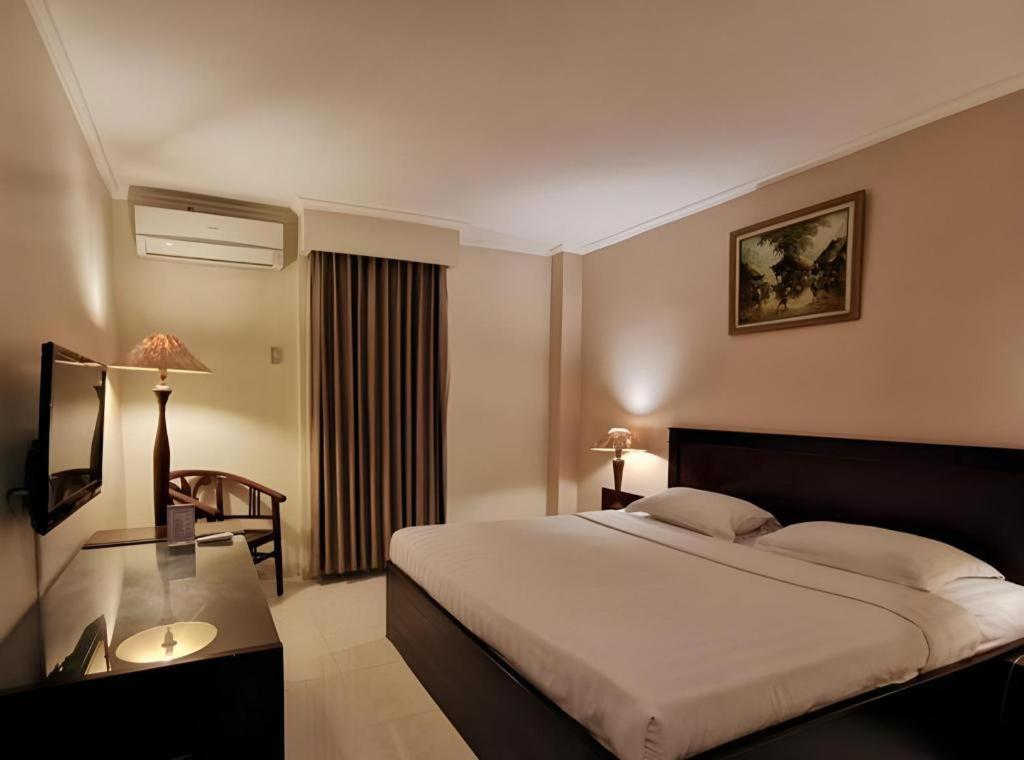 ฮอริสัน พลาซ่า เตกัล Hotel ภายนอก รูปภาพ